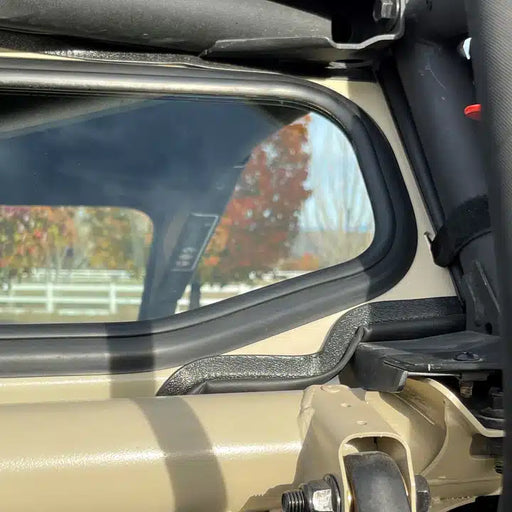 CAN-AM X3 REAR GLASS WINDSHIELD image 1