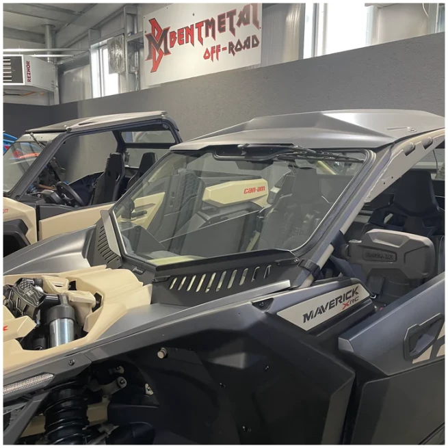 CAN-AM X3 2.0 VENTED GLASS WINDSHIELD - Image 2